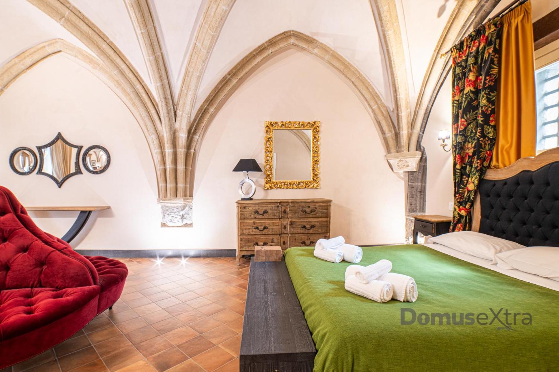 Piazza San Domenico Suite By Domusextra Наполи Екстериор снимка